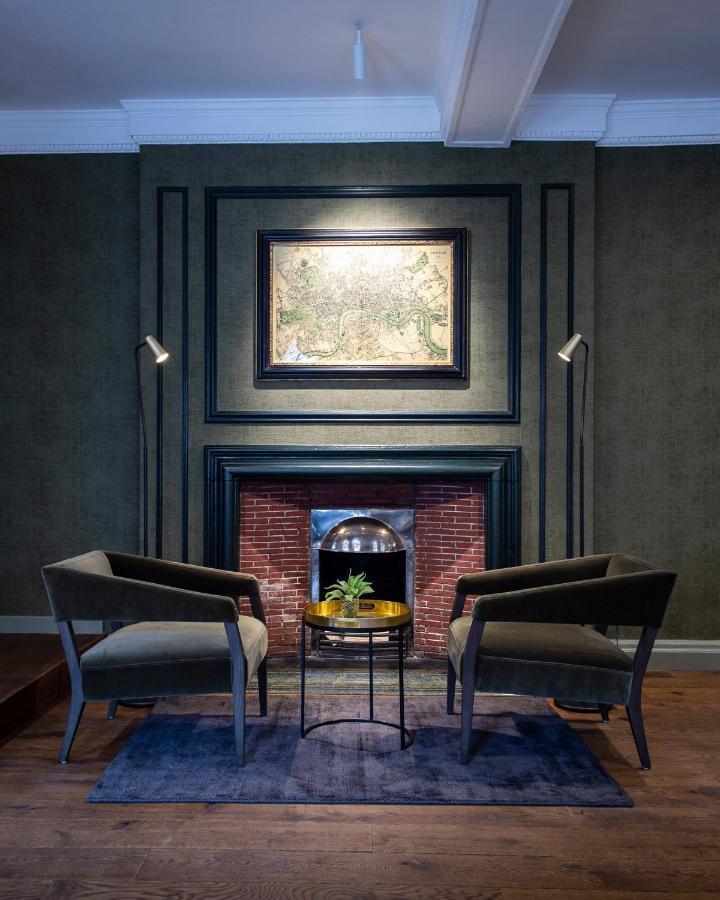 Bush Hotel Farnham エクステリア 写真